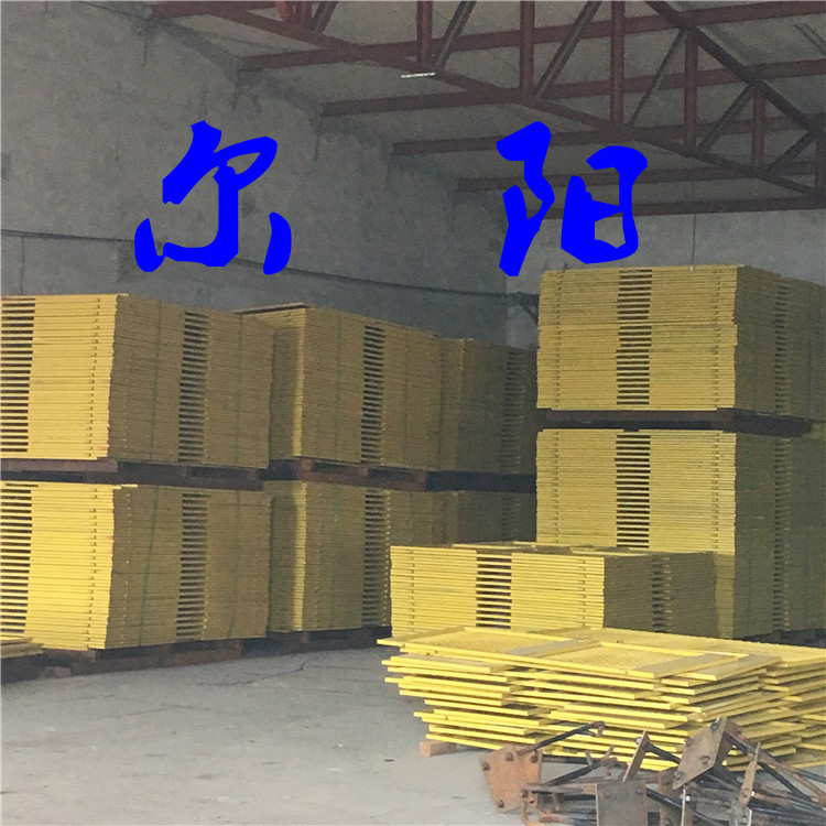 電梯井安全門現(xiàn)貨 電梯井安全門現(xiàn)貨